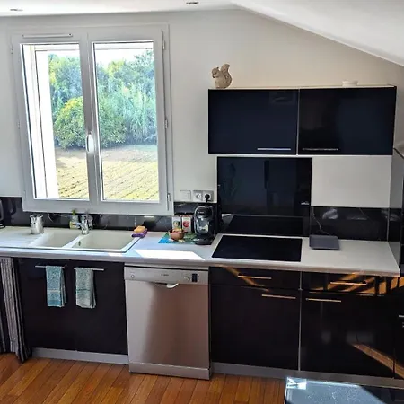 Moderne Proche Avec Terrasse Et Climatisation Hyères