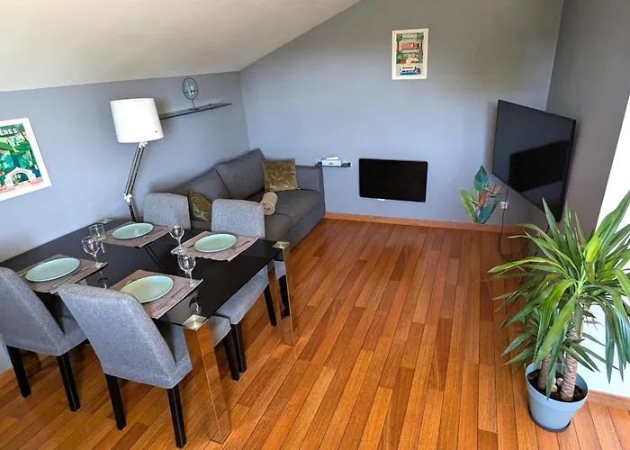 Appartement Moderne Proche Avec Terrasse Et Climatisation